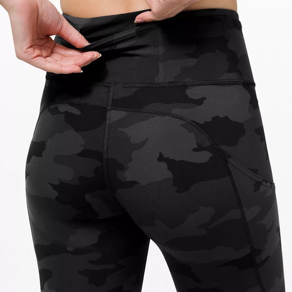 Fast and free lululemon camo leggings - Picture 8 of 9